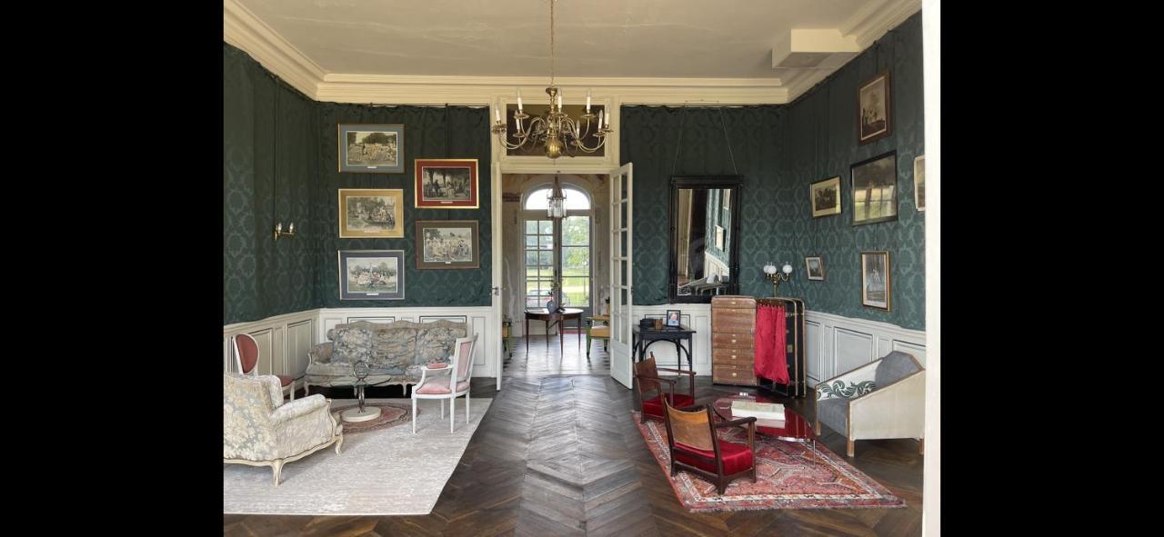 Chateau De Freschines Villefrancoeur 외부 사진